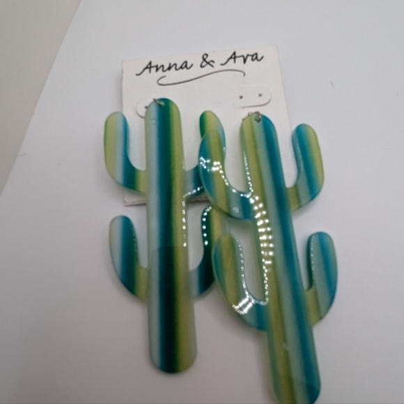 Large Cactus earrings acrylic - Picture 4 of 4